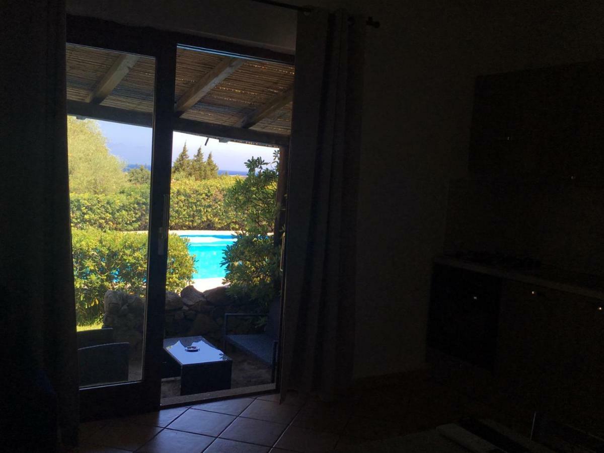 Domus Liscia Di Vacca Aparthotel Ngoại thất bức ảnh